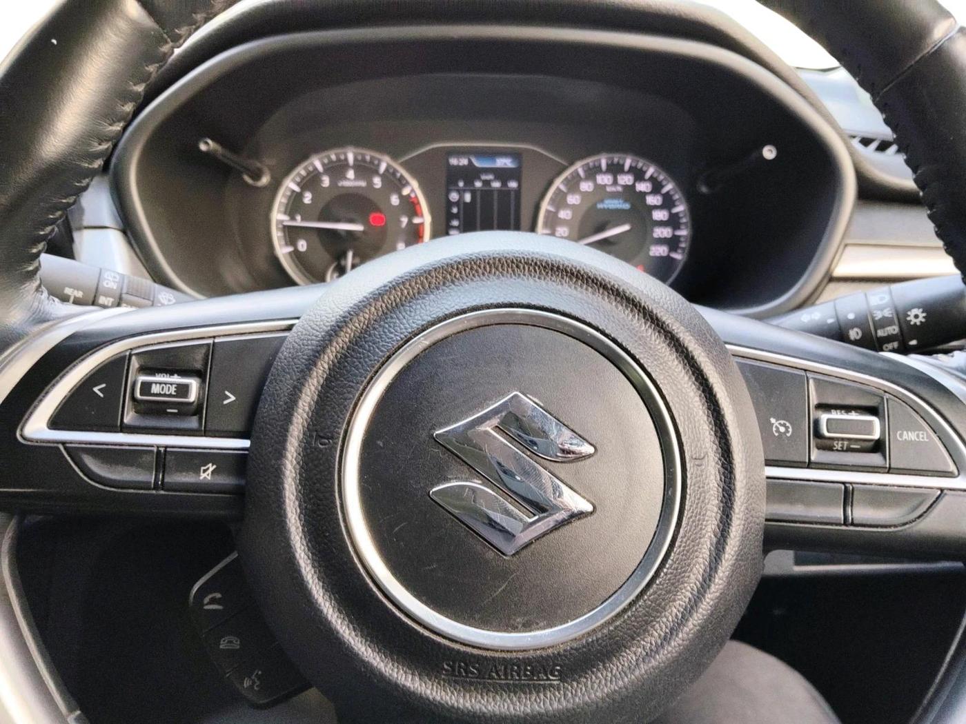 2022 Maruti BREZZA ZXI + SMART HYBRID, Petrol, Manual, 51,852 km, interior