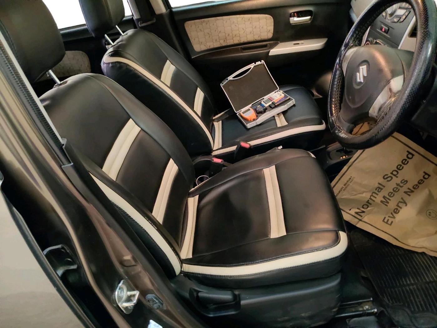 2017 Maruti Wagon R 1.0 VXI AMT, Petrol, Automatic, 64,183 km, interior
