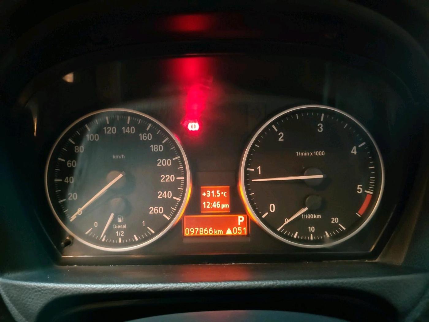 2011 BMW 3 Series 320d, Diesel, Automatic, 97,866 km, interior
