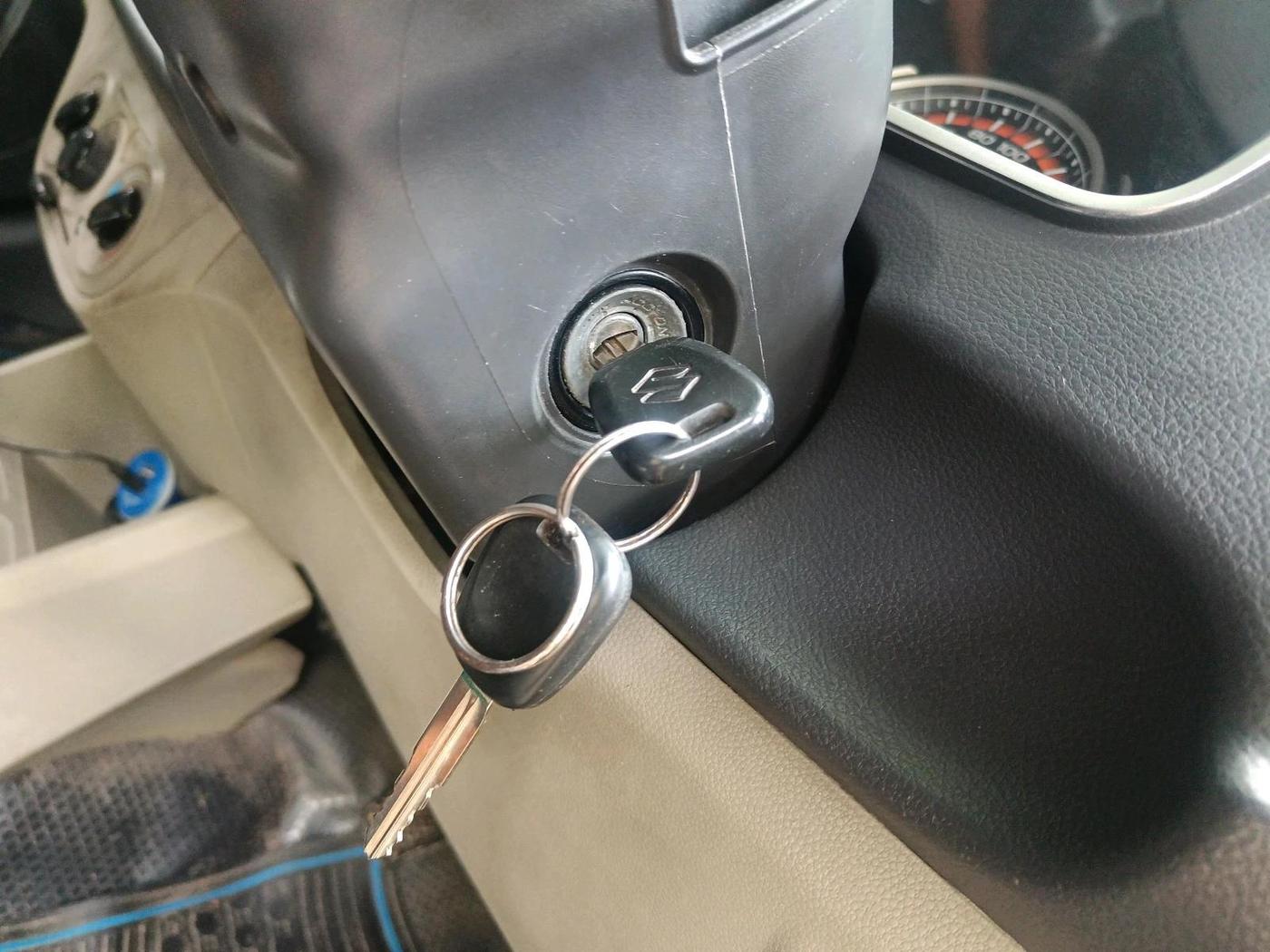 2015 Maruti Alto K10 VXI, Petrol, Manual, 1,34,608 km, interior