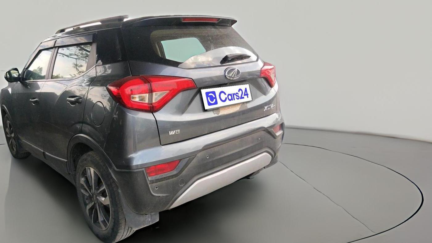 2021 Mahindra XUV300 W8 (O) 1.5 DIESEL, Diesel, Manual, 1,19,876 km, exterior
