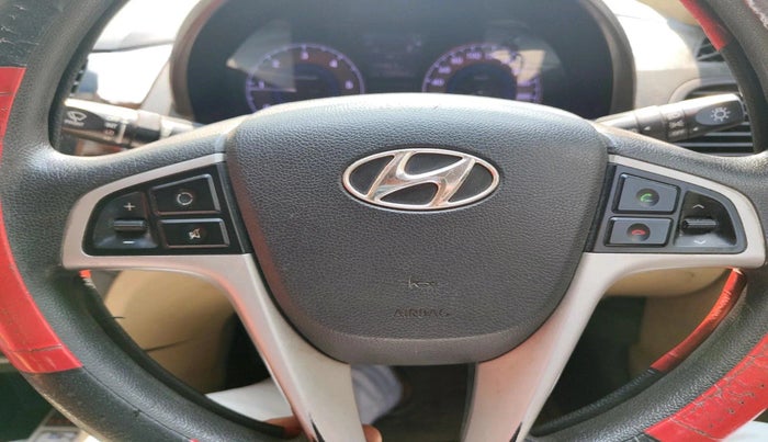 2013 Hyundai Verna FLUIDIC 1.6 CRDI SX, Diesel, Manual, 1,02,115 km, interior