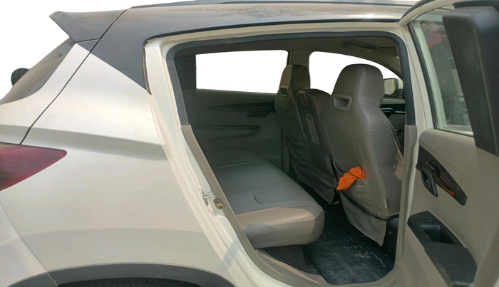 2016 Mahindra Kuv100 K4 PLUS 6 STR, Petrol, Manual, 59,133 km, interior