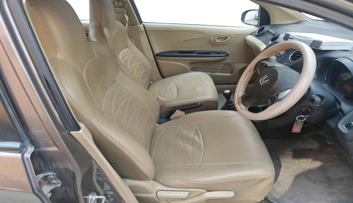 2014 Honda Amaze 1.5L I-DTEC S, Diesel, Manual, 1,22,004 km, interior