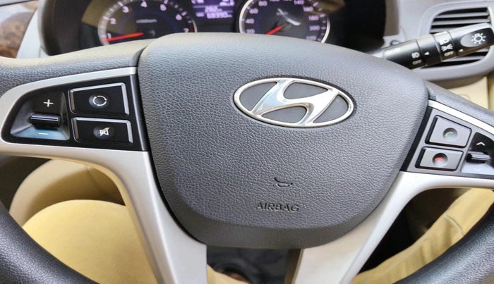 2013 Hyundai Verna FLUIDIC 1.6 VTVT EX, Petrol, Manual, 68,390 km, interior