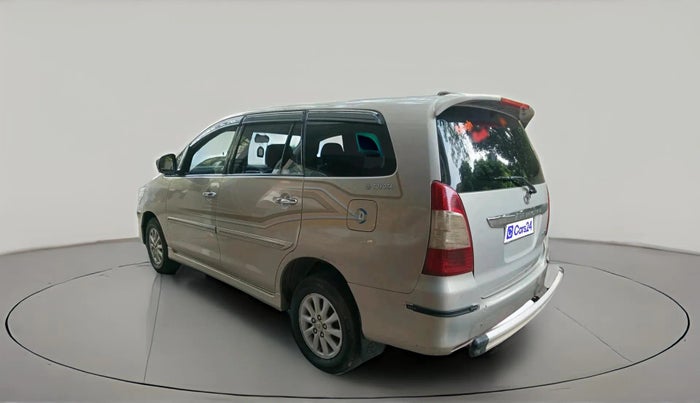 2013 Toyota Innova 2.5 VX 8 STR, Diesel, Manual, 3,91,904 km, exterior