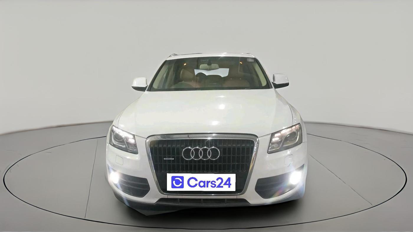 2010 Audi Q5 3.0 TDI QUATTRO, Diesel, Automatic, 1,57,649 km, exterior