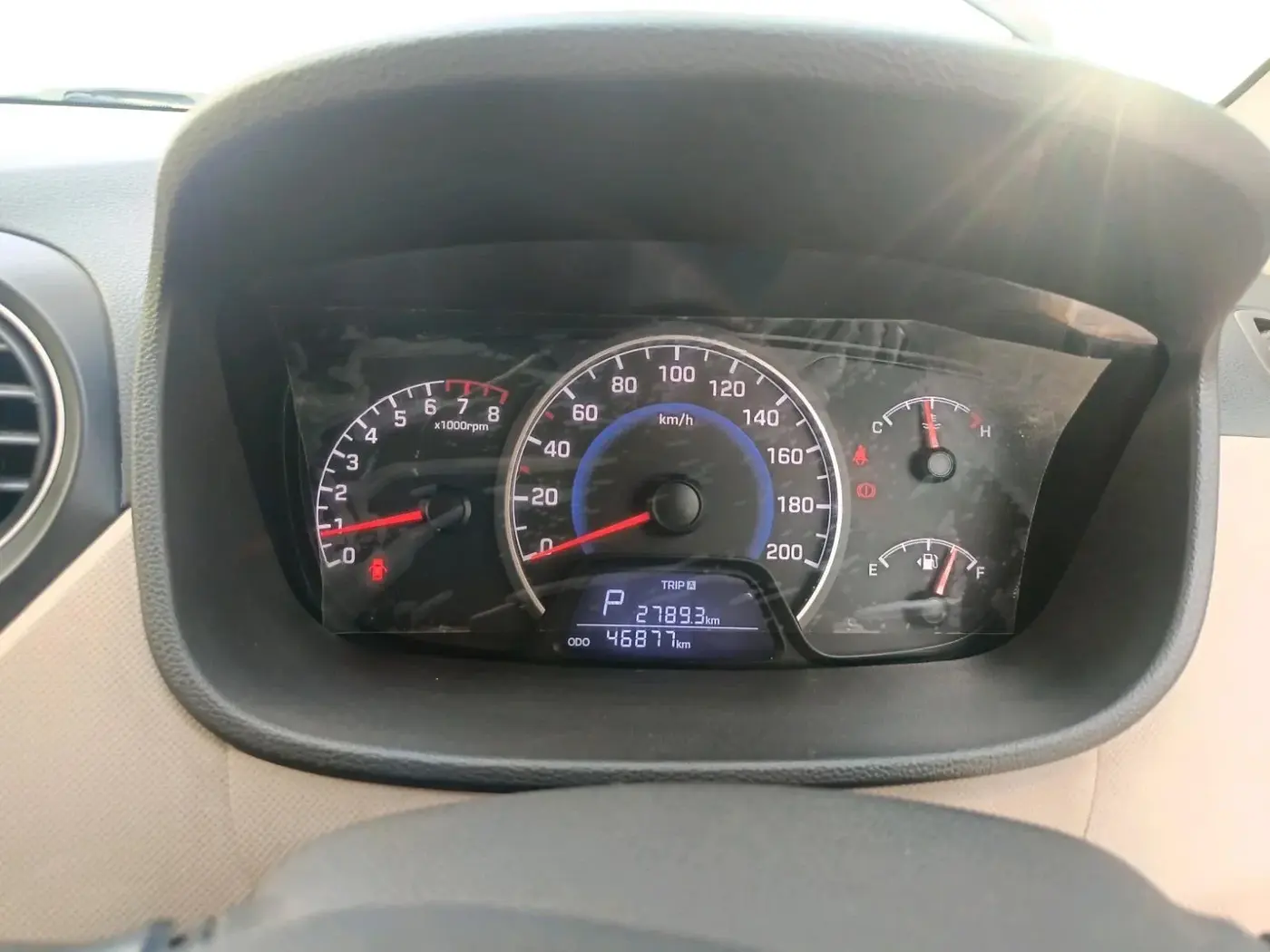 2017 Hyundai Grand i10 MAGNA AT 1.2 KAPPA VTVT, Petrol, Automatic, 46,877 km, interior