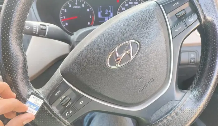 2019 Hyundai Elite i20 SPORTZ PLUS 1.2, Petrol, Manual, 75,232 km, interior