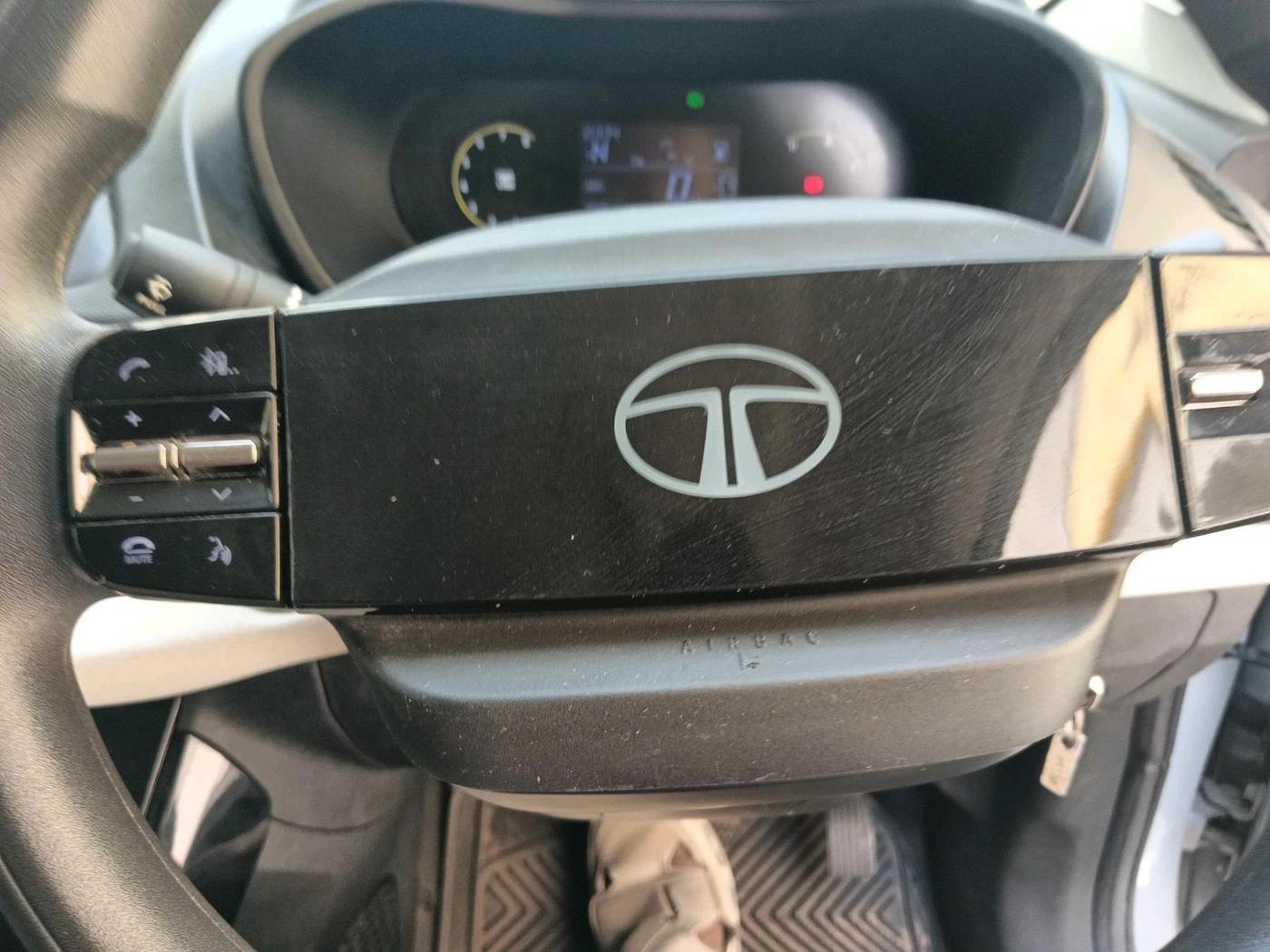 2024 Tata NEXON Pure S 1.2 Revotron 6AMT, Petrol, Automatic, 8,555 km, interior