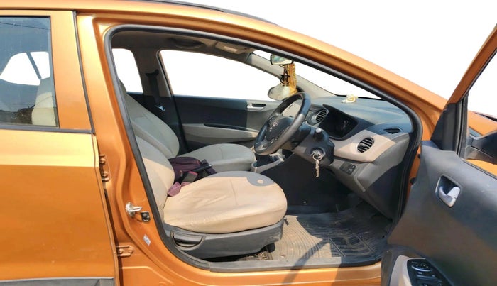 2016 Hyundai Grand i10 SPORTZ 1.2 KAPPA VTVT, Petrol, Manual, 45,334 km, interior