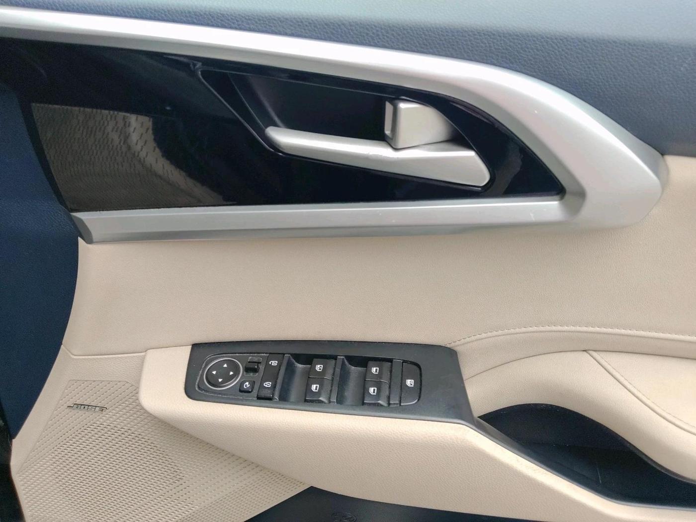2022 KIA CARENS LUXURY PLUS 1.4 PETROL DCT 7 STR, Petrol, Automatic, 89,429 km, interior