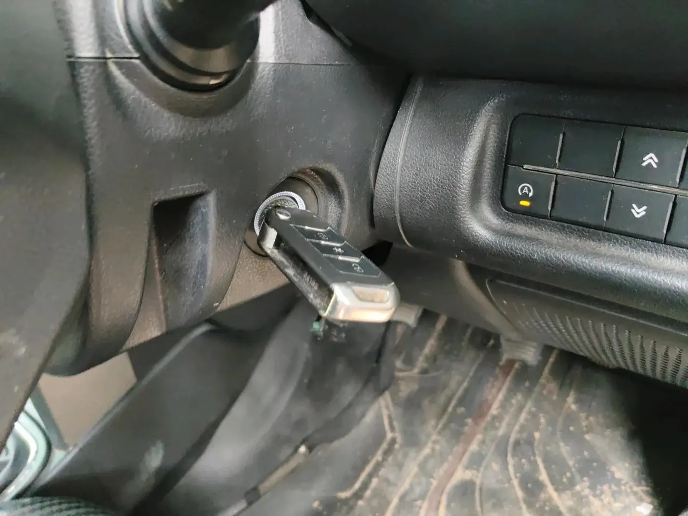 2024 Mahindra Thar LX D HT 2WD MT, Diesel, Manual, 65,085 km, interior