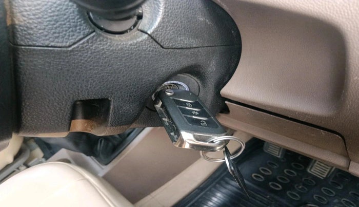 2021 Mahindra Bolero B6 (O), Diesel, Manual, 2,19,870 km, interior