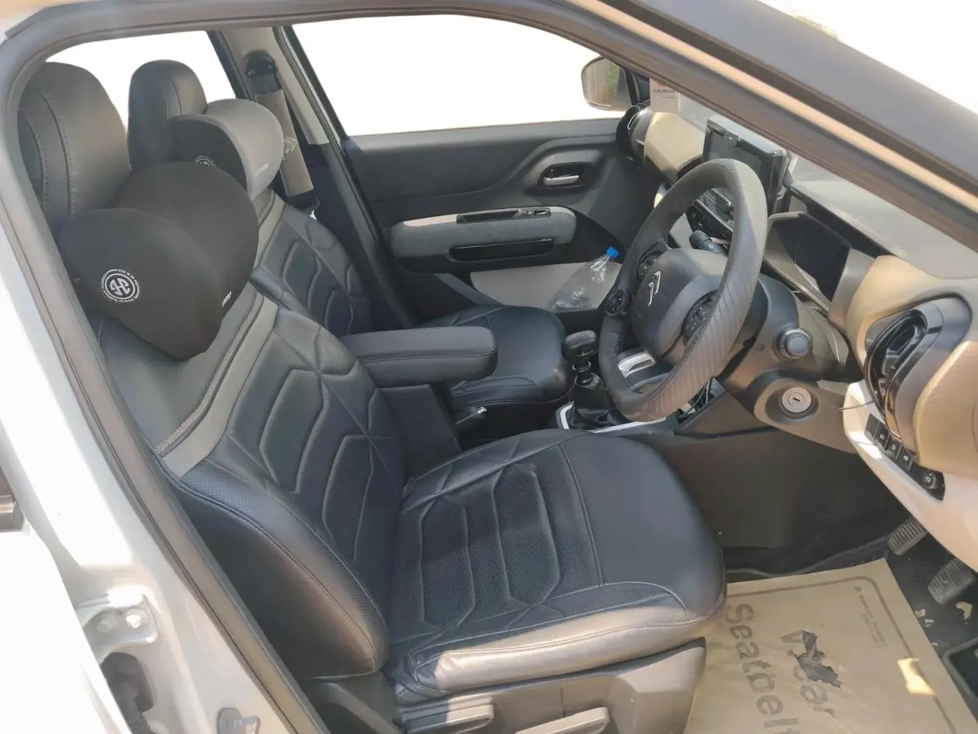 2023 CITROEN C3 AIRCROSS  Plus 1.2 5 STR AT, Petrol, Automatic, 17,243 km, interior