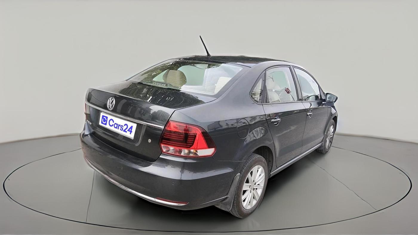 2017 Volkswagen Vento HIGHLINE 1.6 MPI, Petrol, Manual, 45,833 km, exterior