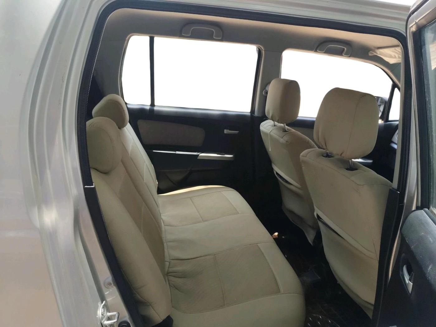 2014 Maruti Wagon R 1.0 VXI, Petrol, Manual, 31,108 km, interior