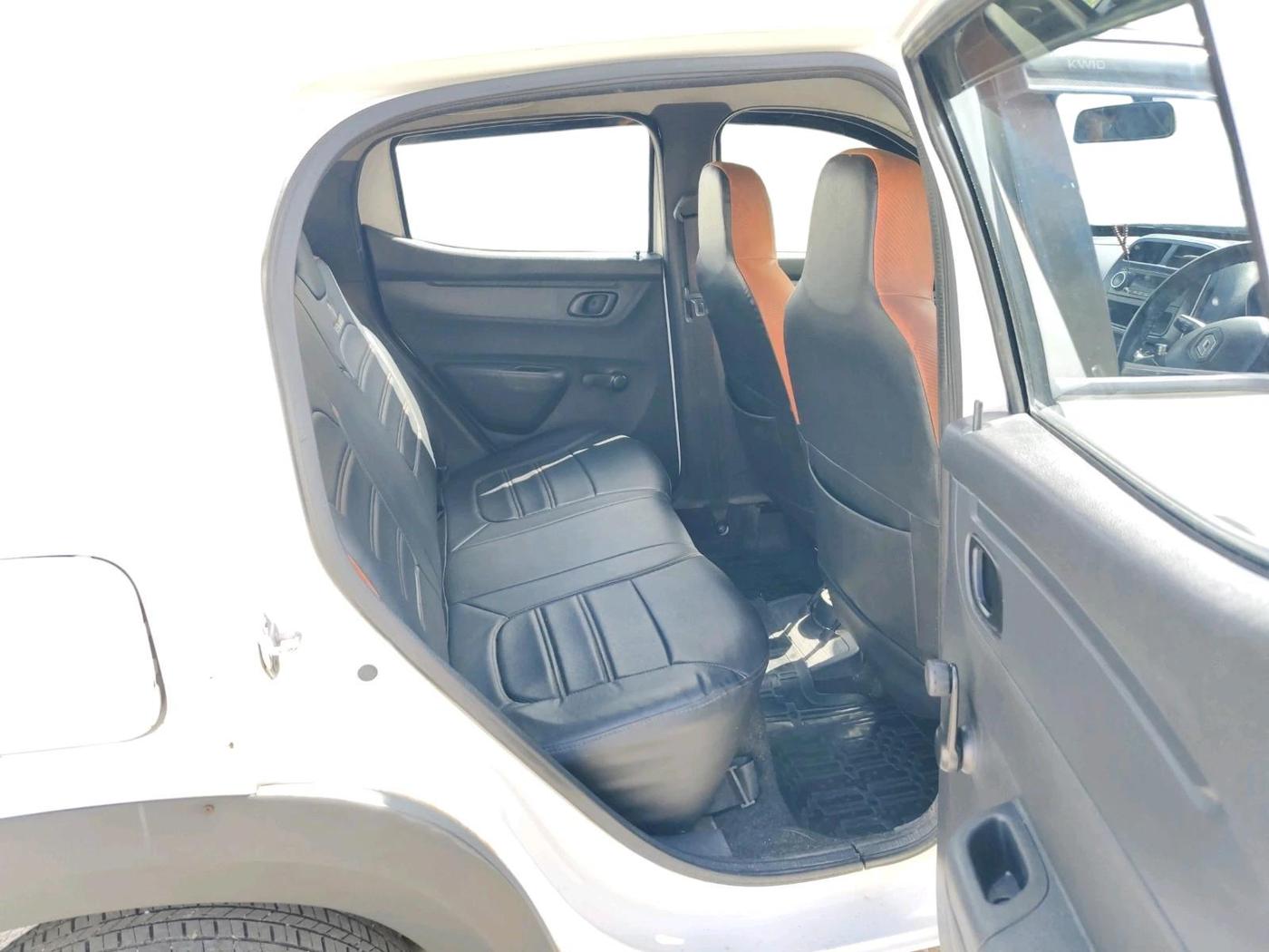 2016 Renault Kwid RXL, Petrol, Manual, 56,425 km, interior