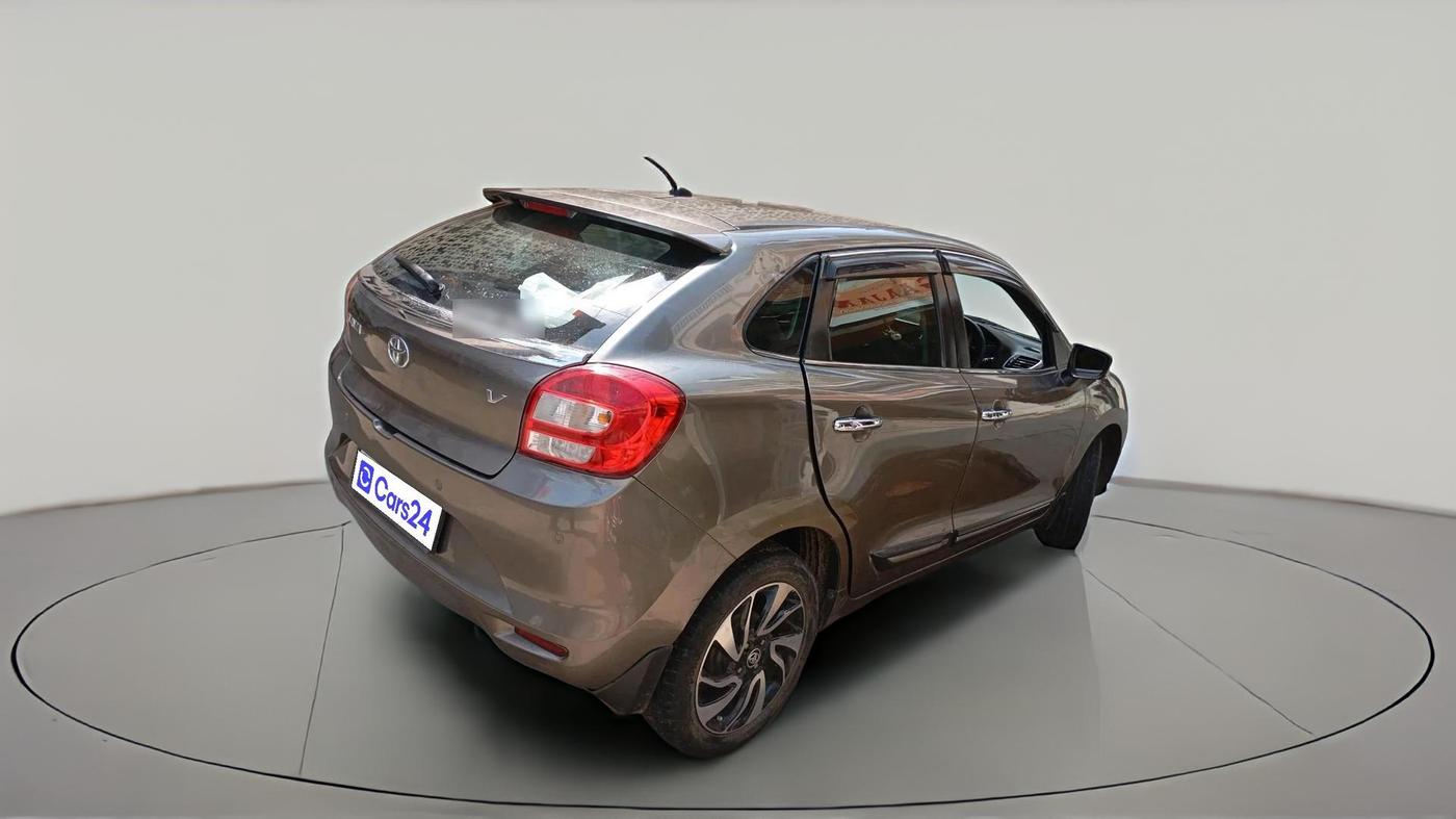2021 Toyota Glanza V, Petrol, Manual, 71,429 km, exterior