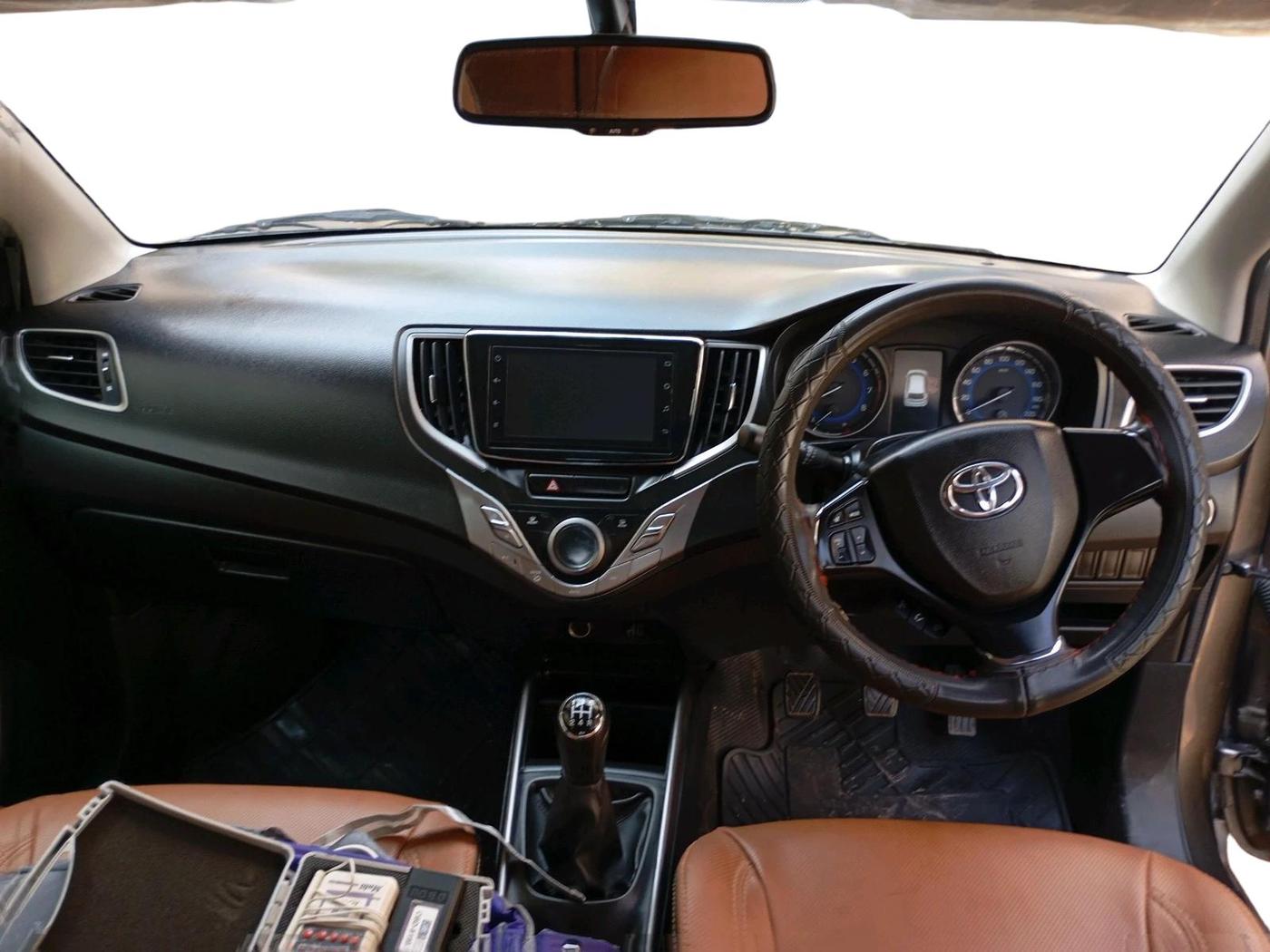 2021 Toyota Glanza V, Petrol, Manual, 71,429 km, interior