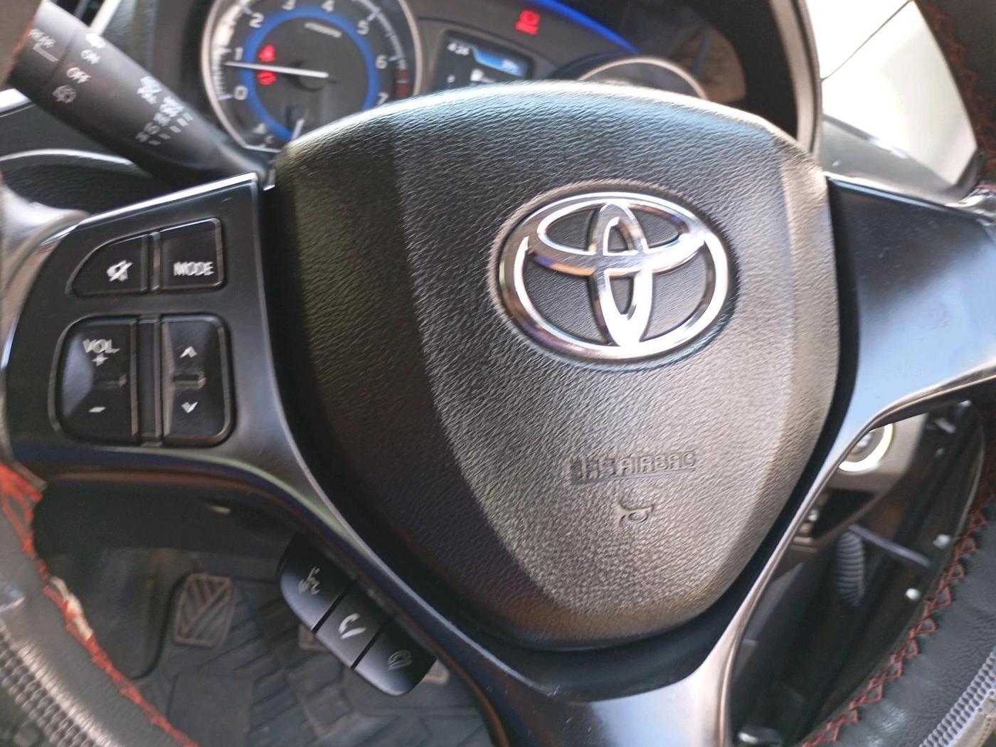 2021 Toyota Glanza V, Petrol, Manual, 71,429 km, interior