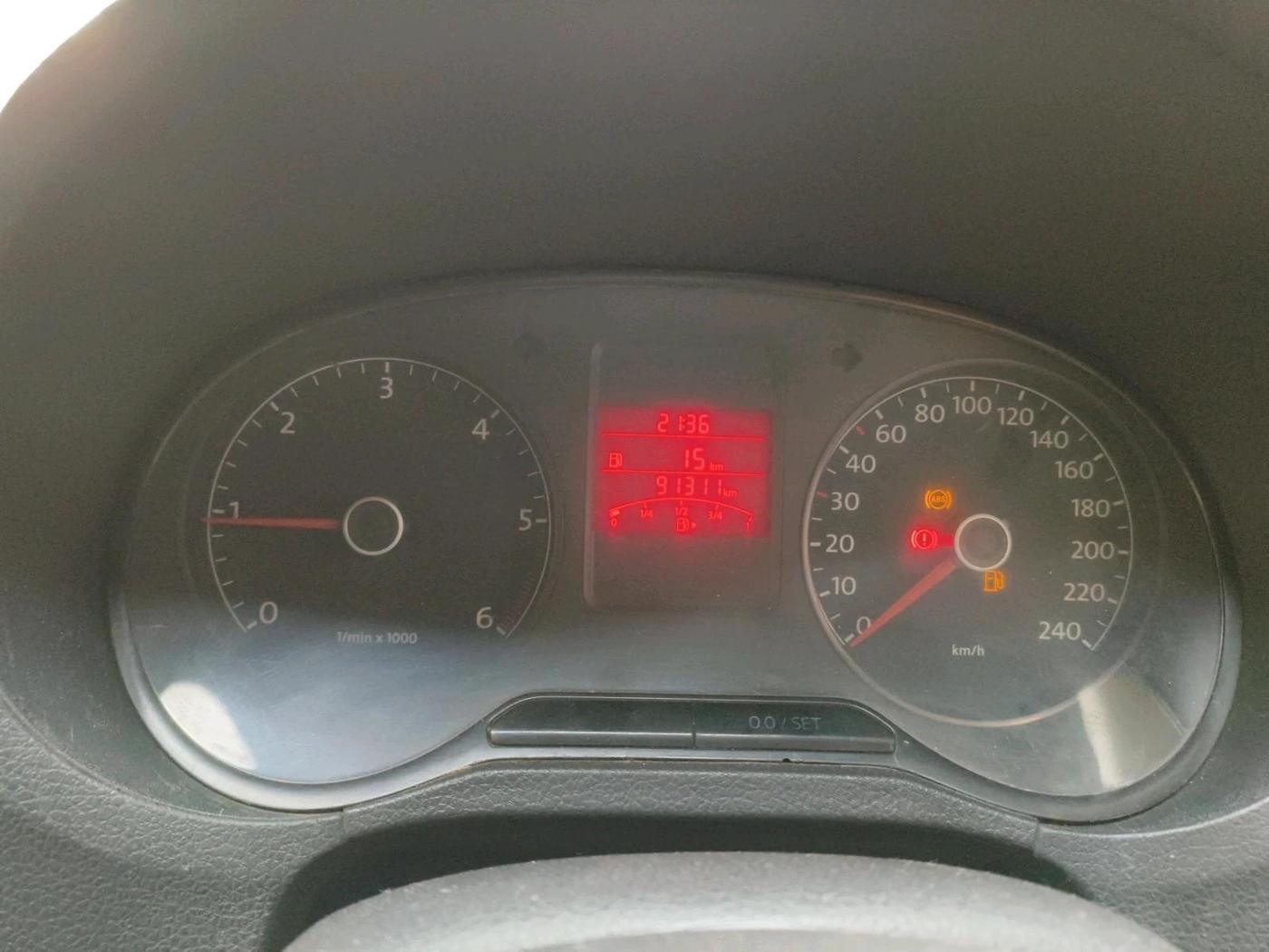 2013 Volkswagen Polo HIGHLINE DIESEL, Diesel, Manual, 91,311 km, interior