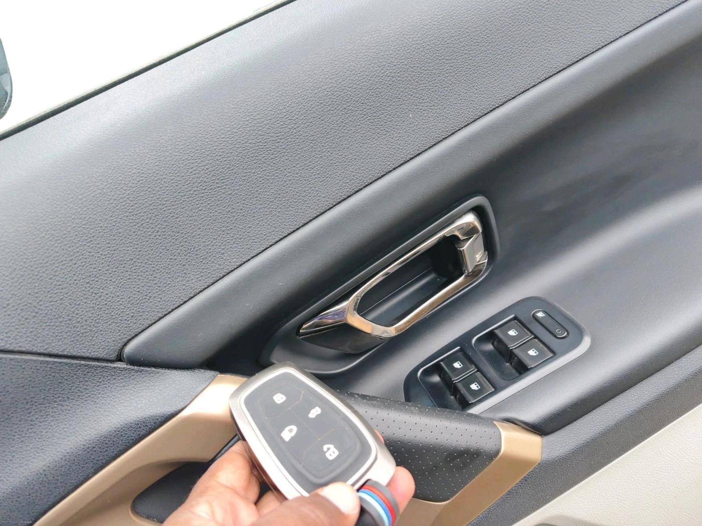 2022 Tata Safari XZA PLUS, Diesel, Automatic, 1,03,103 km, interior