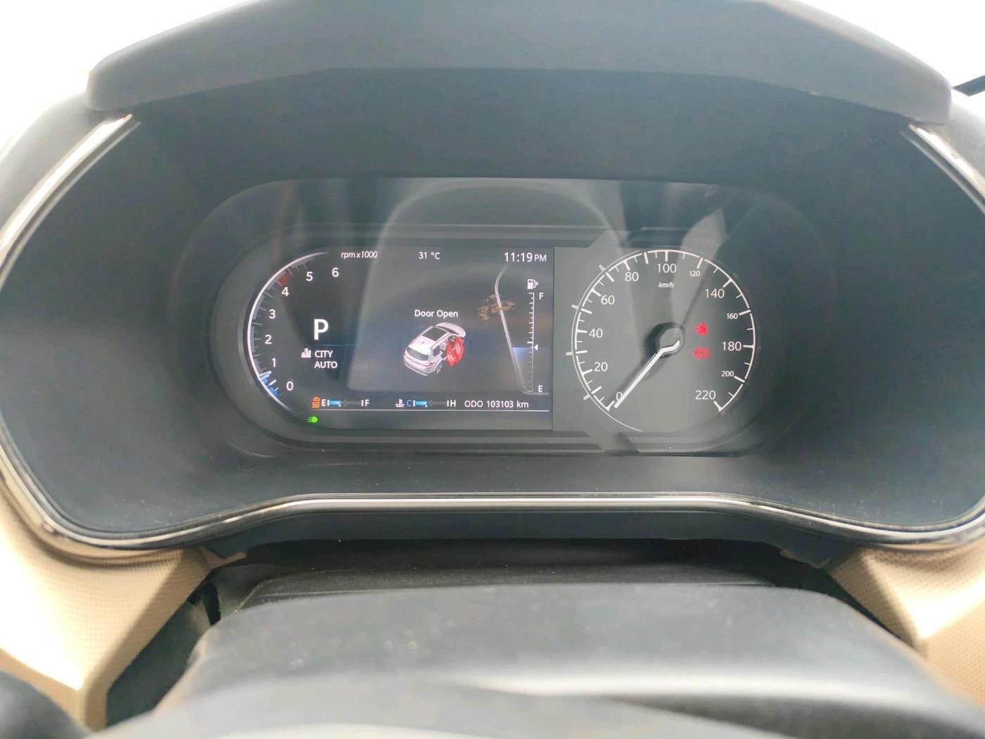 2022 Tata Safari XZA PLUS, Diesel, Automatic, 1,03,103 km, interior