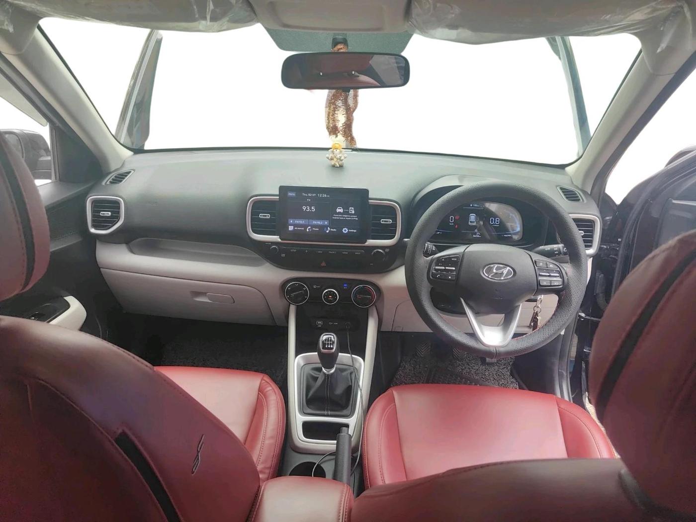 2023 Hyundai VENUE S (O) 1.0 Turbo MT, Petrol, Manual, 36,458 km, interior