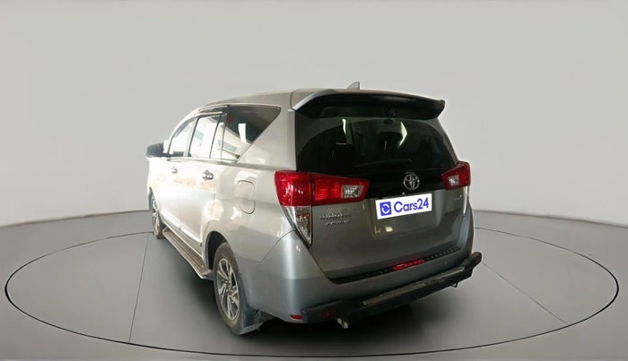 2025 Toyota Innova Crysta GX Plus 8 STR, Diesel, Manual, 15,374 km, exterior
