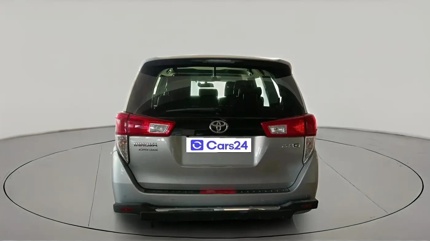 2025 Toyota Innova Crysta GX Plus 8 STR, Diesel, Manual, 15,374 km, exterior