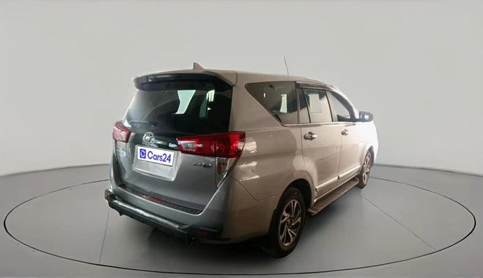 2025 Toyota Innova Crysta GX Plus 8 STR, Diesel, Manual, 15,374 km, exterior