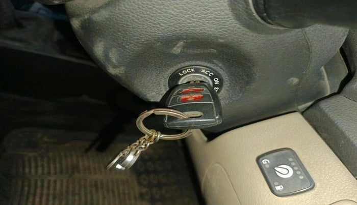 2013 Hyundai Eon SPORTZ, Petrol, Manual, 1,20,881 km, interior