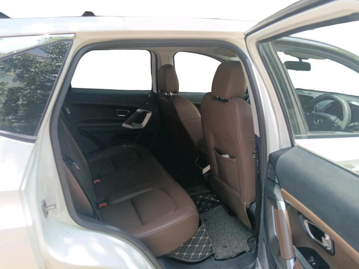 2019 Tata Harrier XZ 2.0L, Diesel, Manual, 1,59,092 km, interior