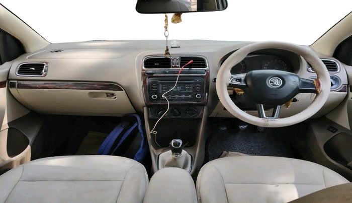 2015 Skoda Rapid 1.5 TDI CR AMBITION WITH ALLOY, Diesel, Manual, 2,00,931 km, interior