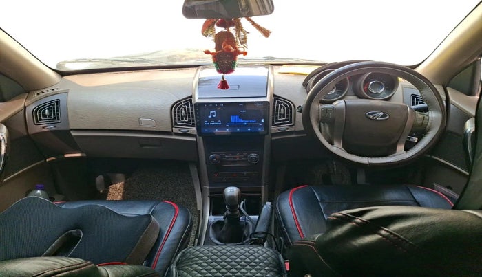 2012 Mahindra XUV500 W8, Diesel, Manual, 2,37,374 km, interior