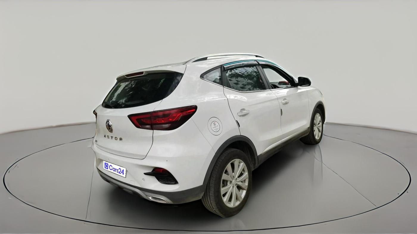 2025 MG ASTOR Select 1.5 CVT (Ivory), Petrol, Automatic, 2,120 km, exterior