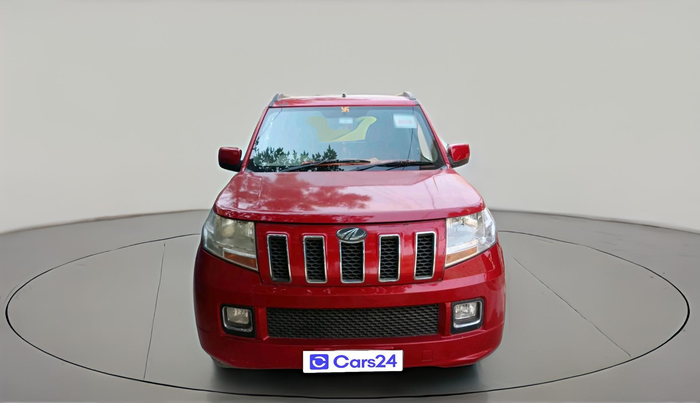 2017 Mahindra TUV300 T8, Diesel, Manual, 1,72,042 km, exterior