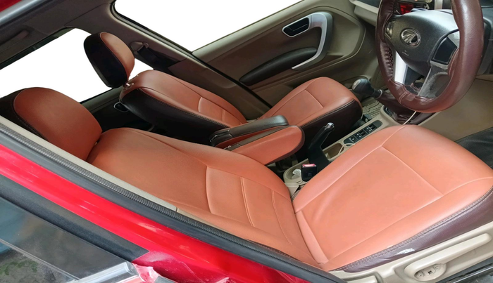 2017 Mahindra TUV300 T8, Diesel, Manual, 1,72,042 km, interior