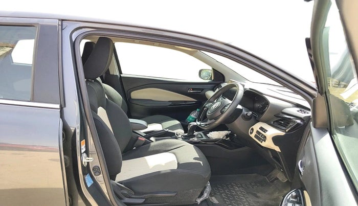 2024 Toyota Glanza V AMT, Petrol, Automatic, 25,049 km, interior