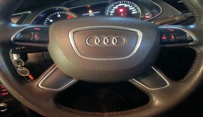 2014 Audi A4 2.0 TDI 174BHP, Diesel, Automatic, 99,446 km, interior