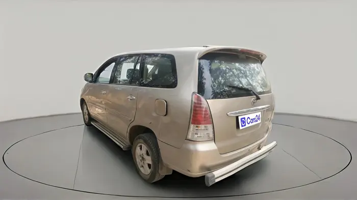 2008 Toyota Innova V 2.5 8 STR, Diesel, Manual, 2,87,079 km, exterior