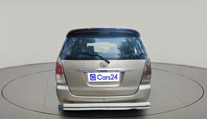 2008 Toyota Innova V 2.5 8 STR, Diesel, Manual, 2,87,079 km, exterior