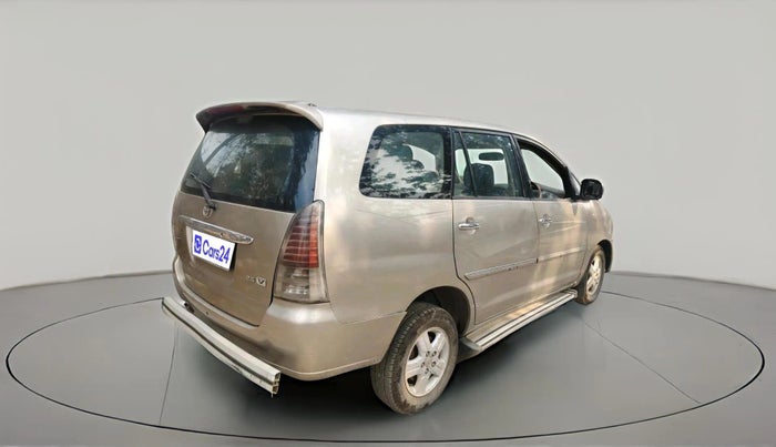 2008 Toyota Innova V 2.5 8 STR, Diesel, Manual, 2,87,079 km, exterior