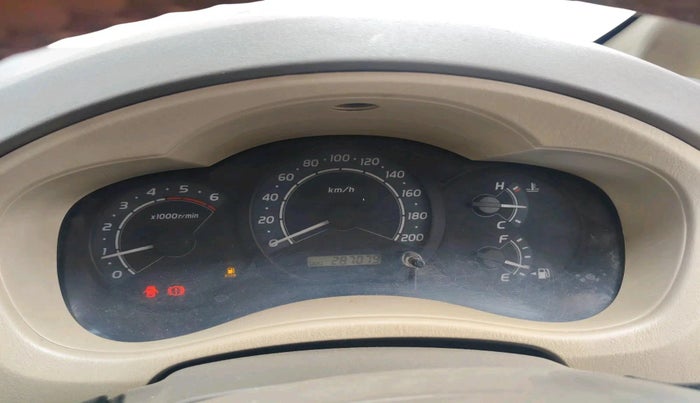 2008 Toyota Innova V 2.5 8 STR, Diesel, Manual, 2,87,079 km, interior