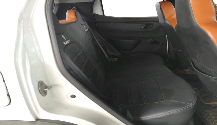 2016 Renault Kwid RXT 1.0 AMT, Petrol, Automatic, 40,102 km, interior