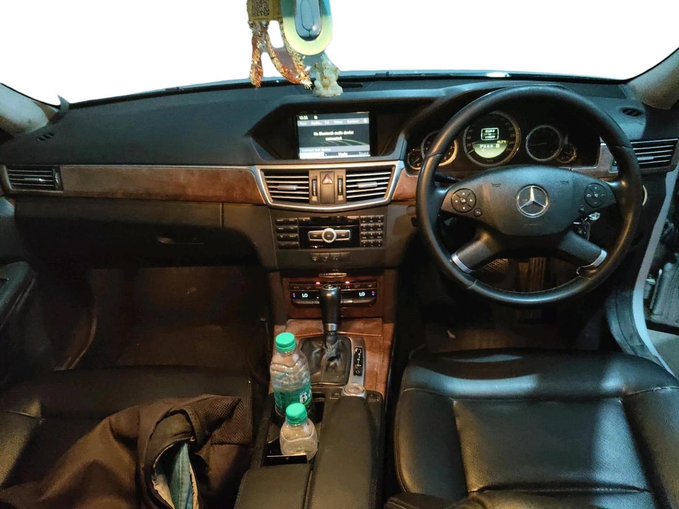 2012 Mercedes Benz E Class E 220 CDI ELEGANCE, Diesel, Automatic, 1,19,079 km, interior
