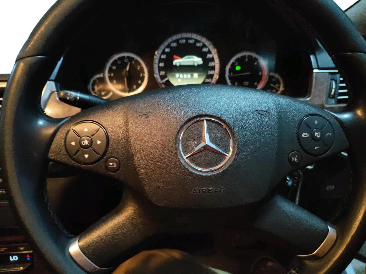 2012 Mercedes Benz E Class E 220 CDI ELEGANCE, Diesel, Automatic, 1,19,079 km, interior