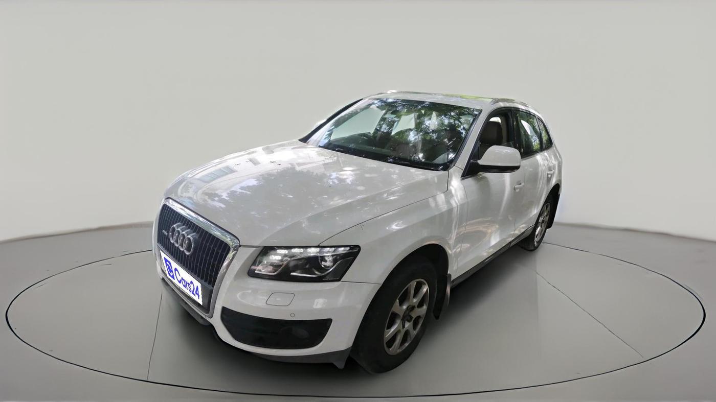 2011 Audi Q5 2.0 TDI QUATTRO, Diesel, Automatic, 1,37,122 km, exterior