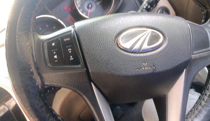 2017 Mahindra TUV300 T8, Diesel, Manual, 1,11,913 km, interior